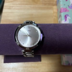 Times stainless steel watch sized for small wrist needs new battery